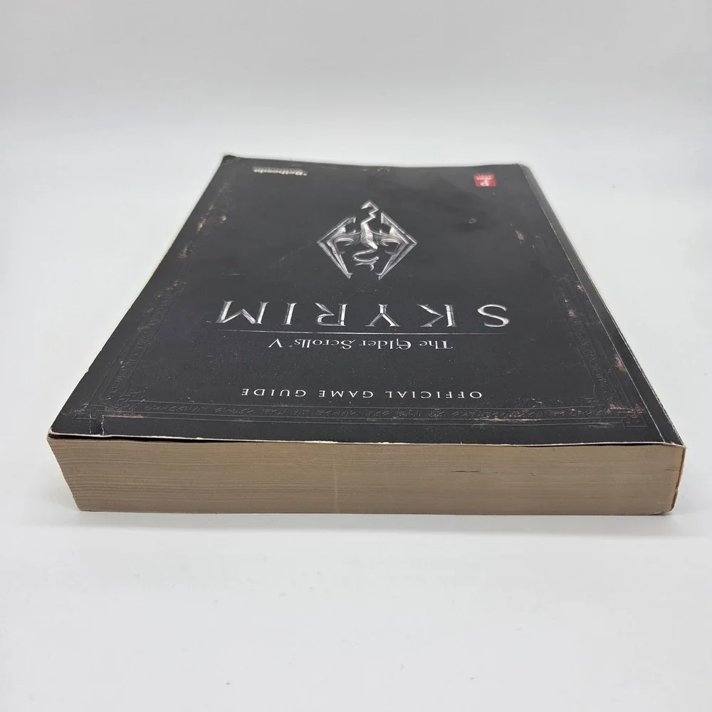 Prima Games Skyrim Official Game Guide Black Strategy‎ Book with Map